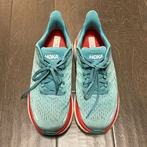 Women’s HOKA Clifton 8